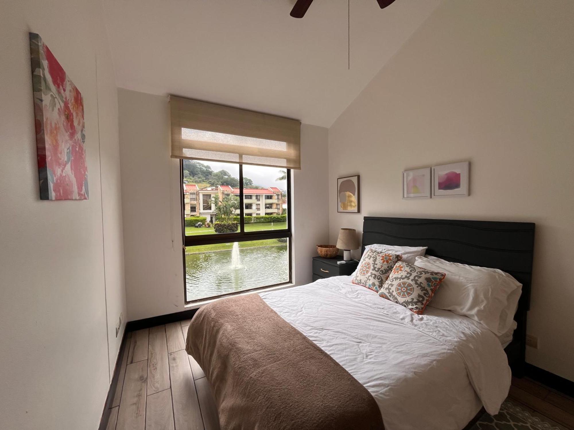 Cr Mariposa Rentals Lakeview Penthouse With Office Space, Pool, Gym, Tennis Santa Ana  Kültér fotó